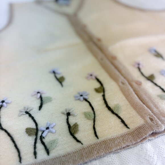 Women's Vintage Embroidered Whimsical Wool Spring Sweater Vest Sag Harbor - Picture 3 of 12